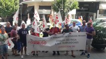 Trabajadores de Ombdus se concentran ante Correos en Palma de Mallorca