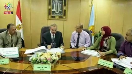 محافظ أسيوط يتسلم أول أطلس بمنظومة ميكنة أراضى أملاك الدولة