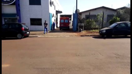 Trabalhador sofre acidente com máquina em empresa no Bairro Country