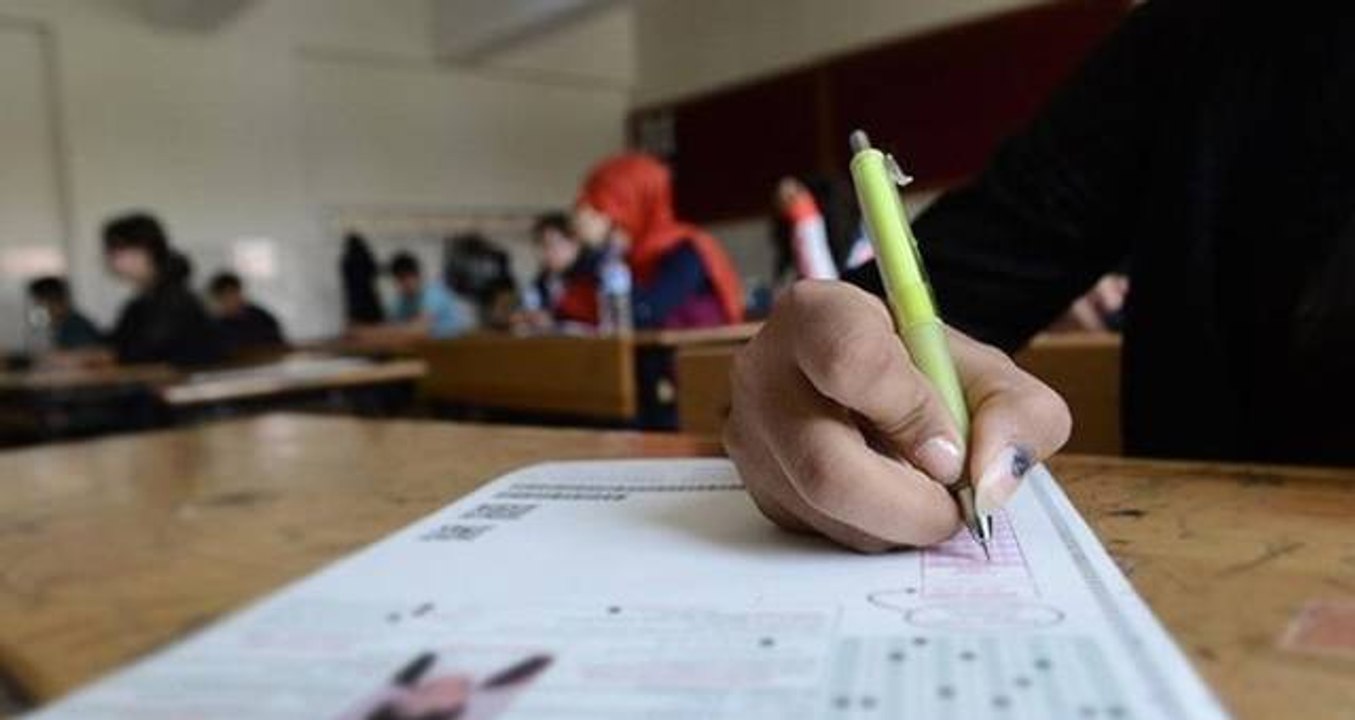 Son dakika! Liselerin boş kontenjanları ve taban puanları yayımlandı