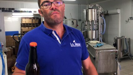 L’étiquetage des bouteilles de bières, étape-clé