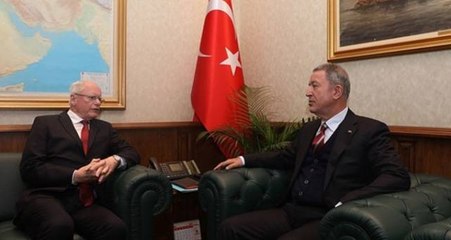Son dakika! Bakan Akar, ABD'nin Suriye Özel Temsilcisi James Jeffrey'i kabul etti.