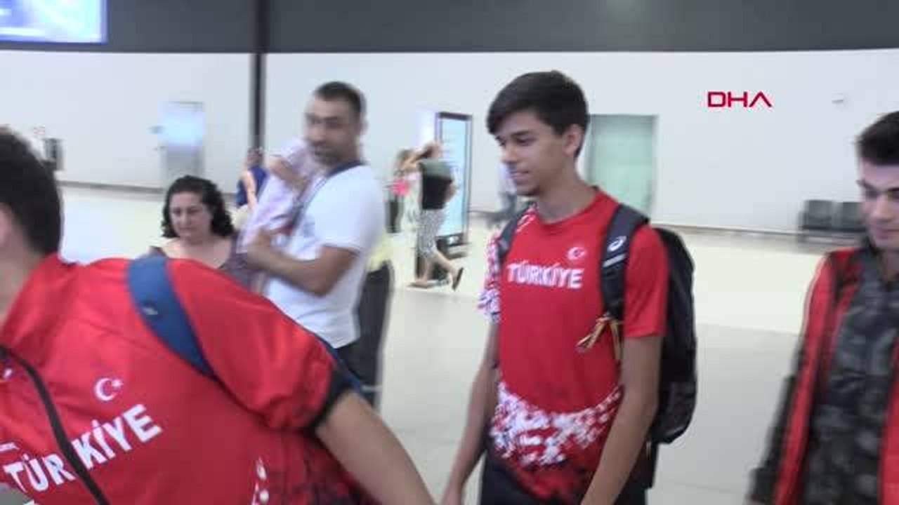 SPOR Avrupa şampiyonu U20 Atletizm Takımı yurda döndü