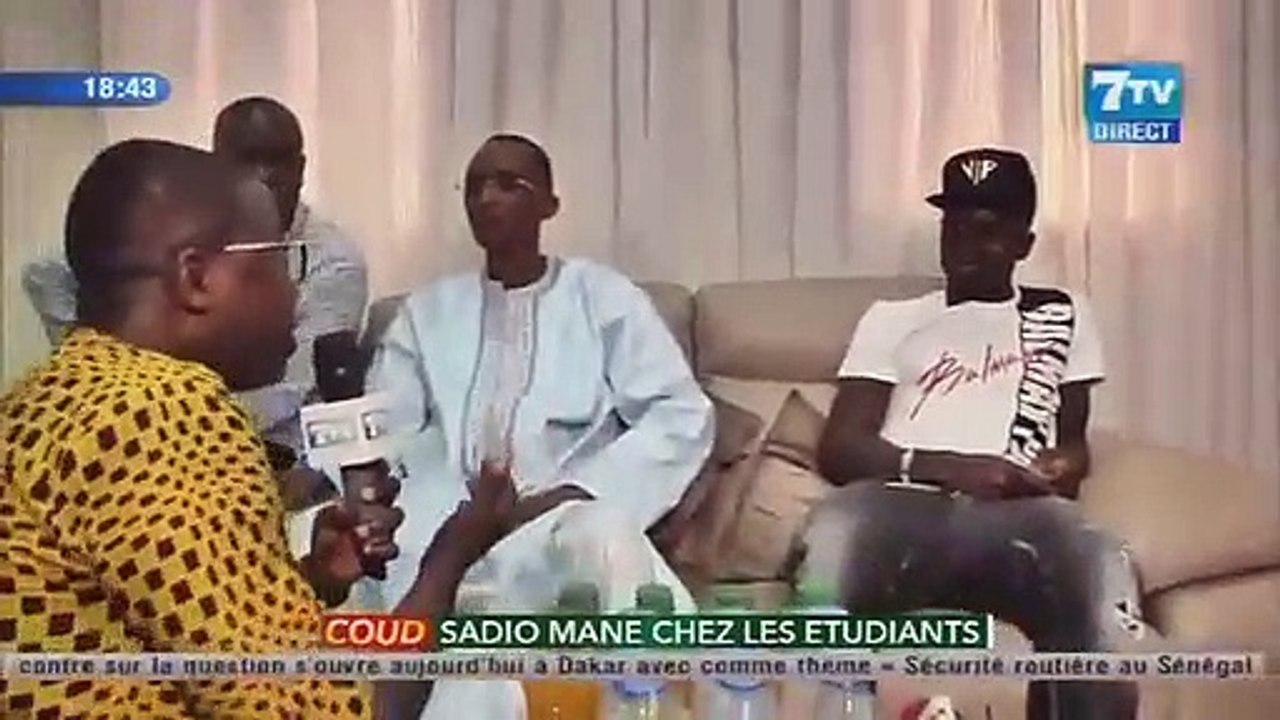 Visite à l'UCAD_ Sadio Mané salue la mobilisation des étudiants