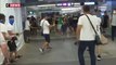 Hong Kong : des manifestants agressés par des hommes en blanc