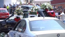 Vecinos y familiares muestran su dolor por la muerte de los cuatro jóvenes del accidente de Salamanca