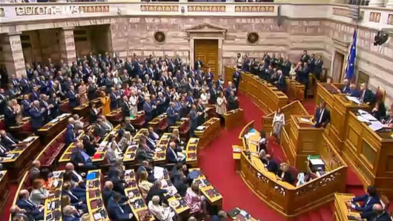 158 zu 142 Stimmen: Parlament spricht Mitsotakis Vertrauen aus