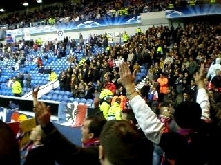 Glasgow rangers lyon - échauffement des joueurs