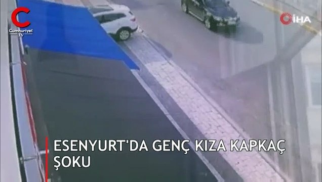 İstanbul'da genç kıza kapkaç anı kamerada