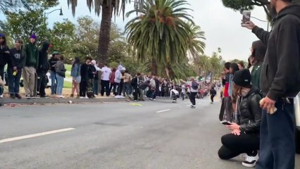 Des skateurs envahissent San Francisco le temps d'une journée