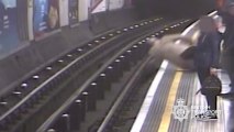 Prison à vie pour l'homme qui a poussé deux personnes sur les rails du métro