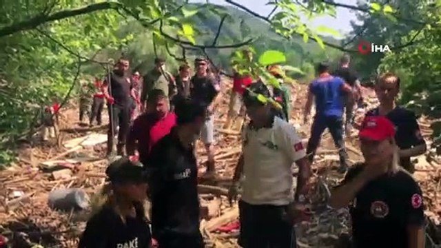 Düzce’de dere yatağında 1 çocuk, 1 kadın cesedi bulundu