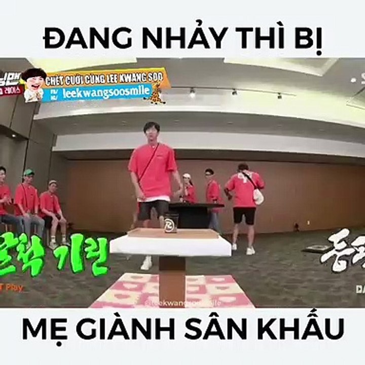 LEE KWANG SOO ĐỨNG HÌNH KHI THẤY SONG JI HYO GIÀNH NHẢY