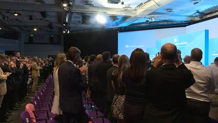 Boris Johnson gana las llaves de Downing Street y promete salir de la UE a tiempo