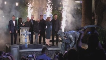 Los dinosaurios invaden Los Ángeles y hacen realidad el "Jurassic World"