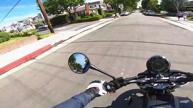 2019 Husqvarna Svartpilen 701 MC Commute Review