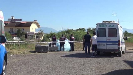 Dere kenarında kadın cesedi bulundu