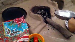 How to make a tarka for saag Recipe, decorate with makhan (butter) and make roti with lassi - Village food Punjab - Pak Villages Foods