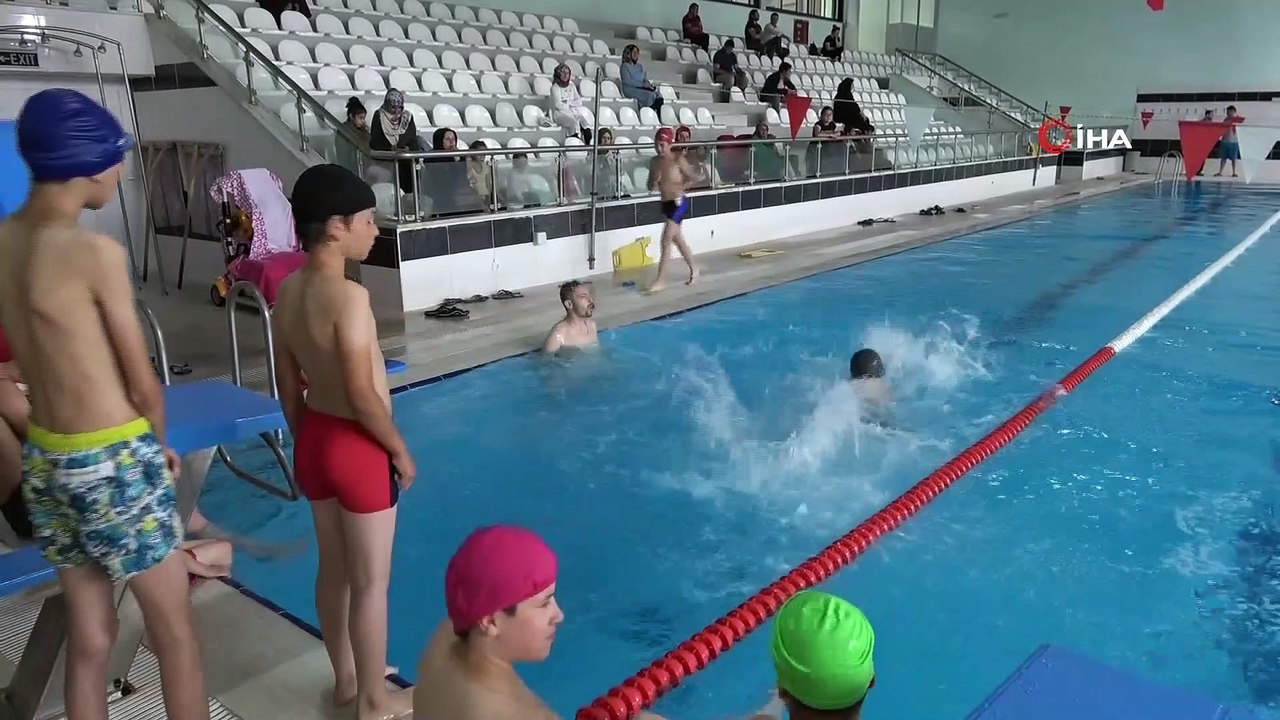 Yüzme kursları ile boğulma vakalarının önüne geçmeye çalışıyorlar -  Dailymotion Video