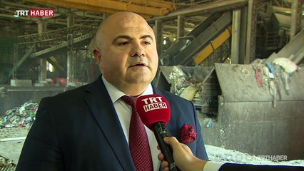 Geri dönüştürülemeyen atıklar: Kağıt havlular, bardaklar, cam süsleri