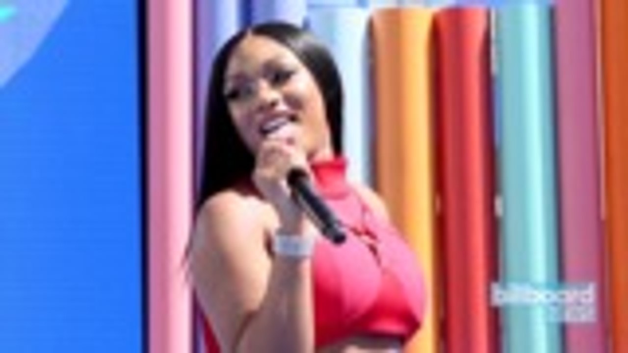 Megan Thee Stallion in the Process of Trademarking "Hot Girl Summer" Catchphrase | Billboard News