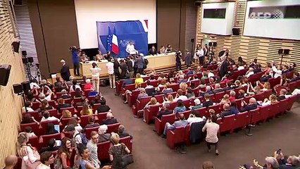 Greta Thunberg responde a ataques de deputados franceses