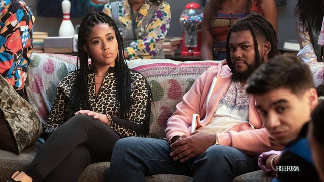 Kendall Jenner’s Ex HOOKS UP With Kylie Jenner’s BFF Madison Beer!