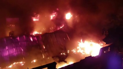 경기도 용인 가방공장 창고 화재...주민 90여명 긴급대피 / YTN