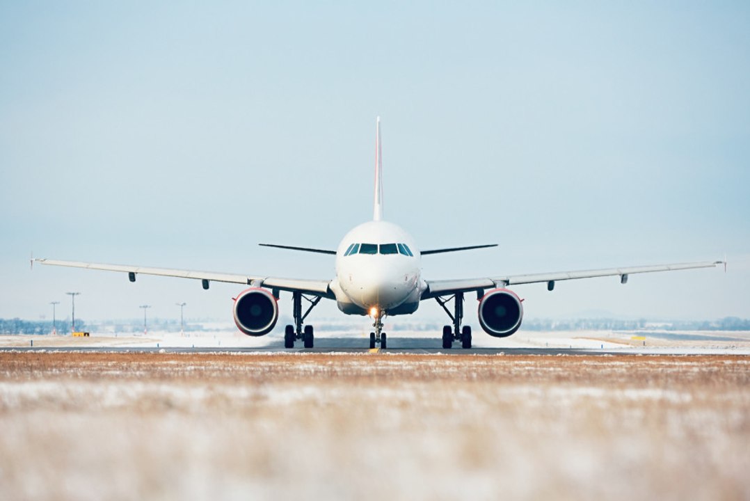 Ein Flugzeug musste wegen Blähungen eines Passagiers Notlanden