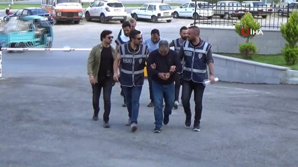 Yaşlı kadını dua ile kandırıp 50 bin lira değerinde bileziklerini çalan 2 dolandırıcı tutuklandı