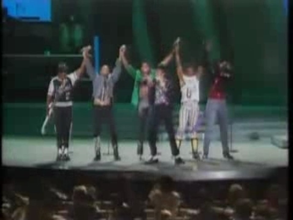 Micheal Jackson (& Family) (Live)