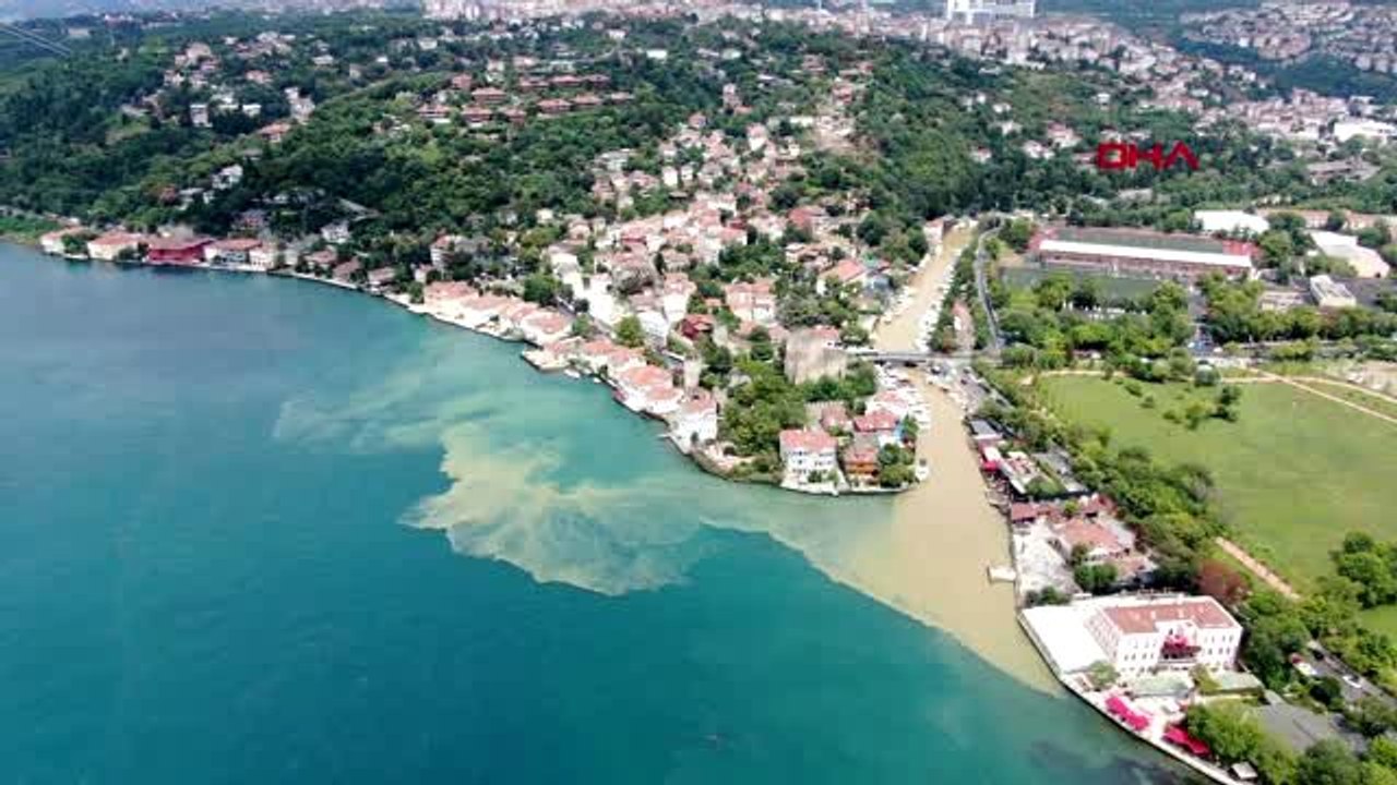 İSTANBUL- 'BOĞAZ'A ÇAMUR AKTI