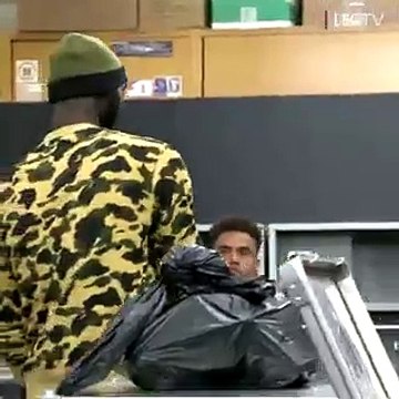 Football - When basket-ball player Tacko Fall meets the Liverpool FC