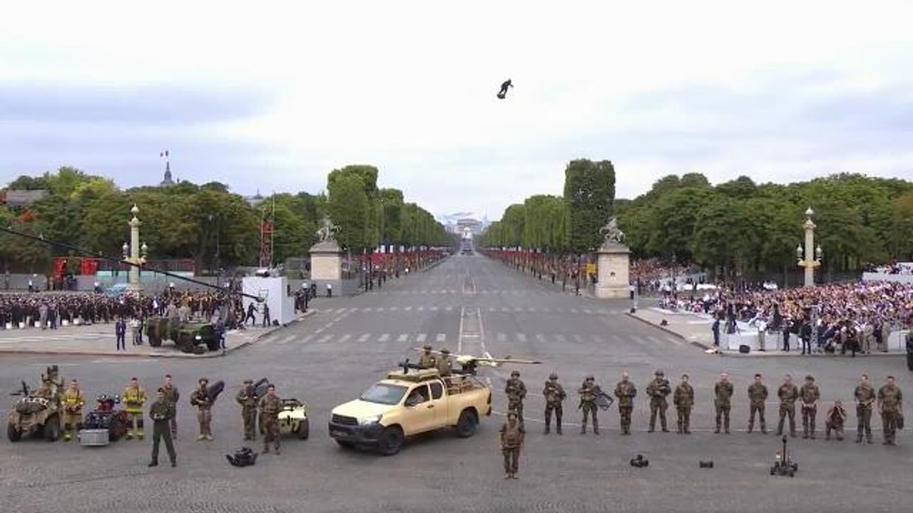 Franky Zapata flies hoverboard during Bastille Day