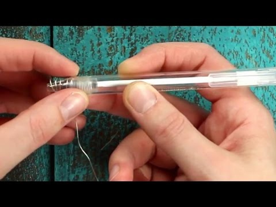 Zarter Haarschmuck: Anleitung für hübsche DIY-Haar-Blüten zum selber machen.