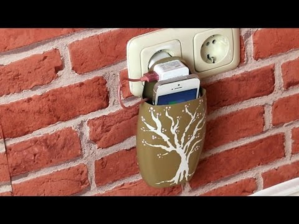 Handyhalterung selber bauen Anleitung für DIY Upcycling Handyhalter zum Laden aus Shampooflasche