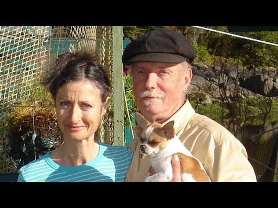 Sie hatten es satt für ein Haus zu zahlen und bauten DAS.