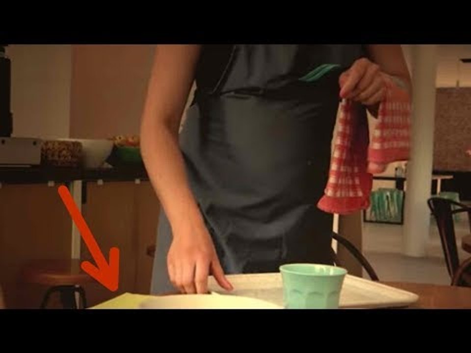 Was Schwangere unter Serviette findet, bringt sie auge...