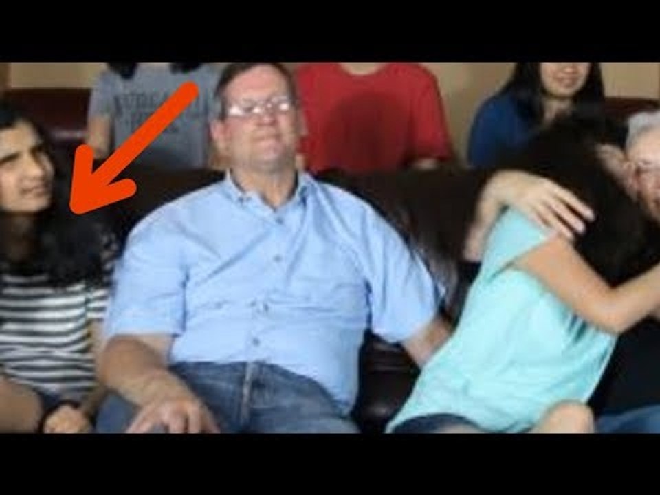 Ihre 6 Kinder werden auf der Straße angestarrt, denn s...