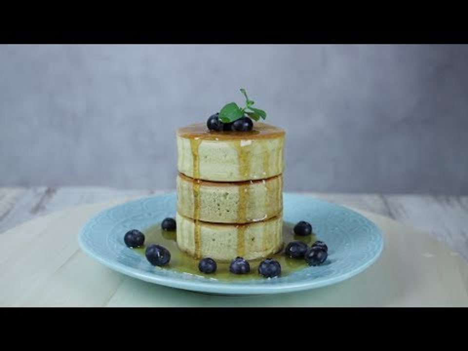 Pfannkuchen backen auf japanisch - Back Rezept für luftige Eierkuchen