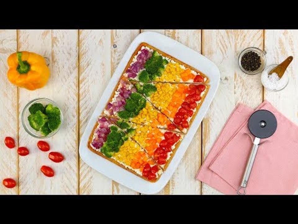 Diese leckere Low-Carb Pizza schmeichelt nicht nur den Augen sondern auch der Figur!