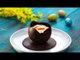 Täuschung auf höchstem kulinarischem Niveau: Sahne-Mousse im Schoko-Ei.