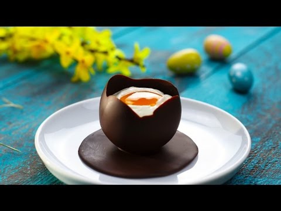 Täuschung auf höchstem kulinarischem Niveau: Sahne-Mousse im Schoko-Ei.