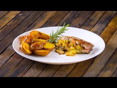 Schweinerücken mit Apfel, Bacon und Käse: ein leichtes und schnelles Fleisch Rezept