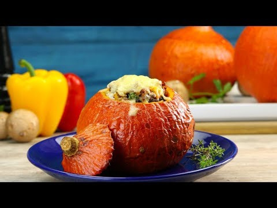 Gefüllter Kürbis Rezept mit herzhaftem Innenleben