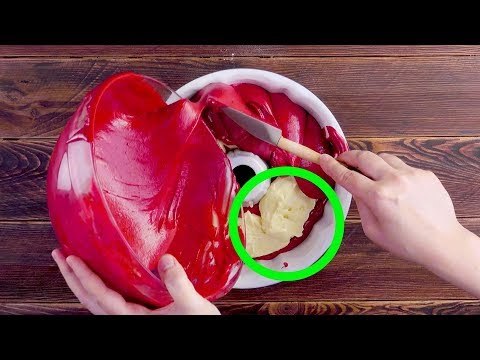 Die Backform füllt sich mit 3 Schichten Teig & Füllung. Einfach alles in einem Schritt backen!