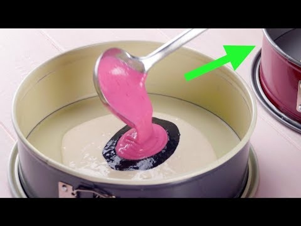 Tu den Teig Kelle für Kelle in die Backform. Wie es danach aussieht, macht mich fertig!