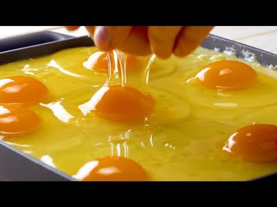 8 rohe Eier auf dem glatten Kartoffelbrei? Das kann nur lecker werden.