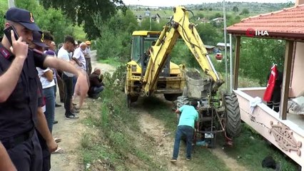 Devrilen traktörün altında kalan adam hayatını kaybetti