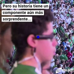 Conmovedor: una madre le relata los partidos de fútbol a su hijo invidente